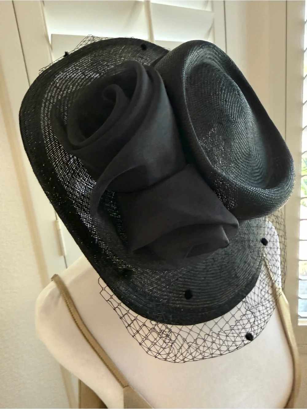 Plaza Suite by Betmar Vintage Black Straw Fascinator / Cocktail Hat